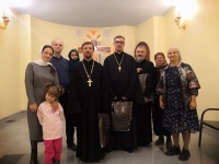 В Хабаровском храме поздравили многодетных отцов