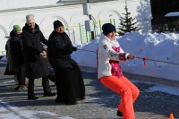 Дети и взрослые воскресной школы Елизаветинского храма отпраздновали день Илии Муромца веселыми состязаниями